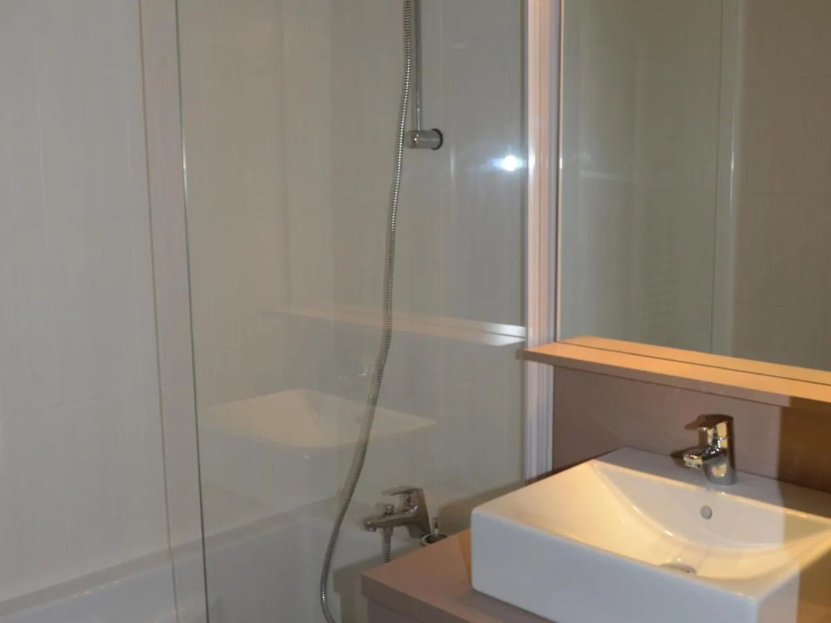 Appartement Lumineux Au Pied Des Pistes Avec Piscine, Parking, Spa Et Grande Terrasse - Fr-1-425-18 Flaine 0*,  France